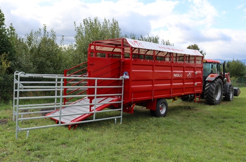 Traktorový přepravník zvířat PARDÁL 5,5